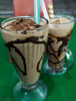 Mega Shake Mais Capanema food