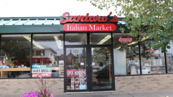 Santoro's Market outside