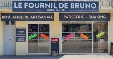 Le Fournil De Pierrot outside