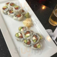 Sushi Club food