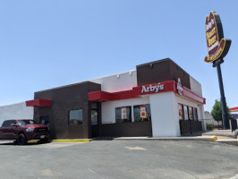 Arby's outside