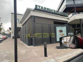 Starbucks Punto Cero outside