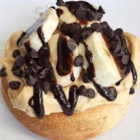 Cinnaholic food