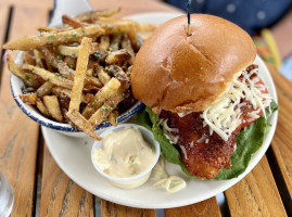 The Porch At Schenley food