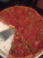 Zachary's Chicago Pizza food