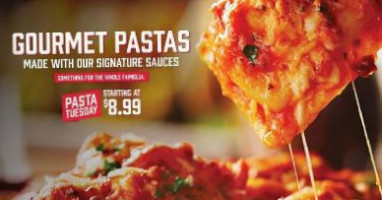 Boston Pizza food