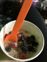 Moolala Frozen Yogurt food