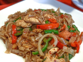 Sweet Basil Thai Cuisine food