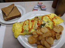 T And T Luncheonette food