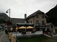 Bar Brasserie Les Glaciers outside