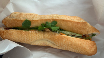 Bahn mi Bahn Yiu food