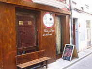 La Bodeguita outside