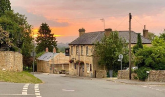 The Great Western Arms outside