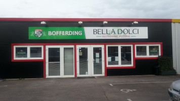 Bella Dolci outside