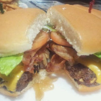 Caobo Burger food