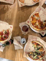 Mod Pizza food