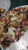 Round Table Pizza food