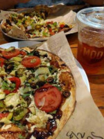 Mod Pizza food