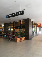 Mcdonald's (aman Central) 1010348 outside