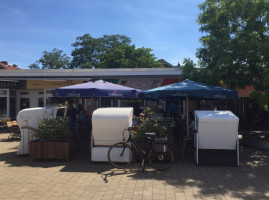 Eiscafé Venezia Italienische Eisspezialitäten Aus Eigener Herstellung inside