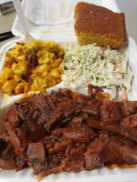 Smokin' Warehouse Bbq food