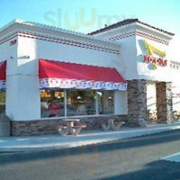 In-n-out Burger outside