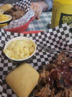 Dickey's Barbecue Pit food