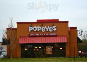 Popeyes Louisiana Kitchen outside