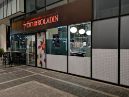 Roladin outside