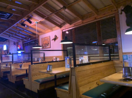 Texas Roadhouse inside