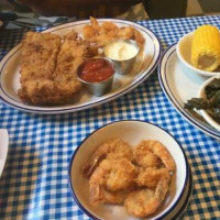 Oak Grove Fish House food