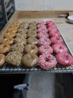 Winchell's Donut House food