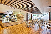 Intouch Café inside