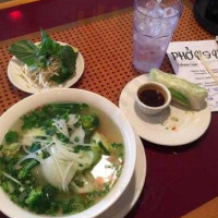 Pho V V food