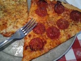 Old School Pizzeria food