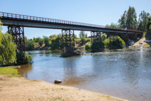 Puente José Yevilaf Collio outside