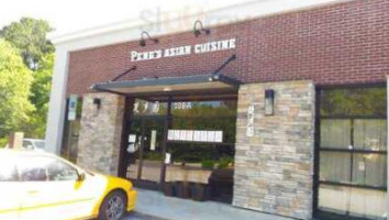 Peng's Asian Cuisine outside