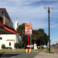 Donut Palace outside