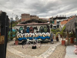 Comoloco Restaurante Bar outside