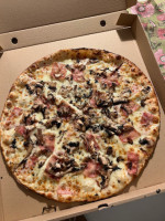 Bros Pizza food