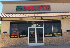 Dee's Best Donuts food