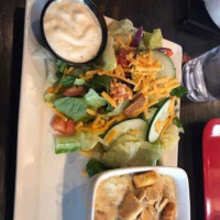 Red Robin Gourmet Burgers And Brews food