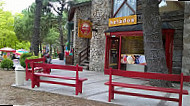 Jauja Helados outside