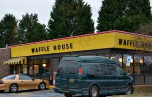 Waffle House outside