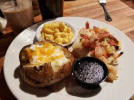 Cheddar's Scratch Kitchen food