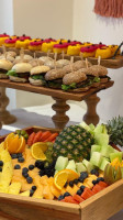 Chic Pick Catering food