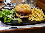 Le Pub Lutece food