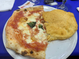 Pizzeria E Trattoria Iorio food