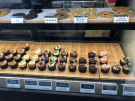 Twelve Cupcakes (bugis Junction) food