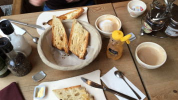 Le Pain Quotidien food